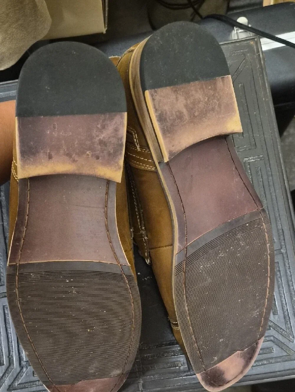 Steve Madden Brown Leather Chukka Boots with Lace-Up Size 9.5